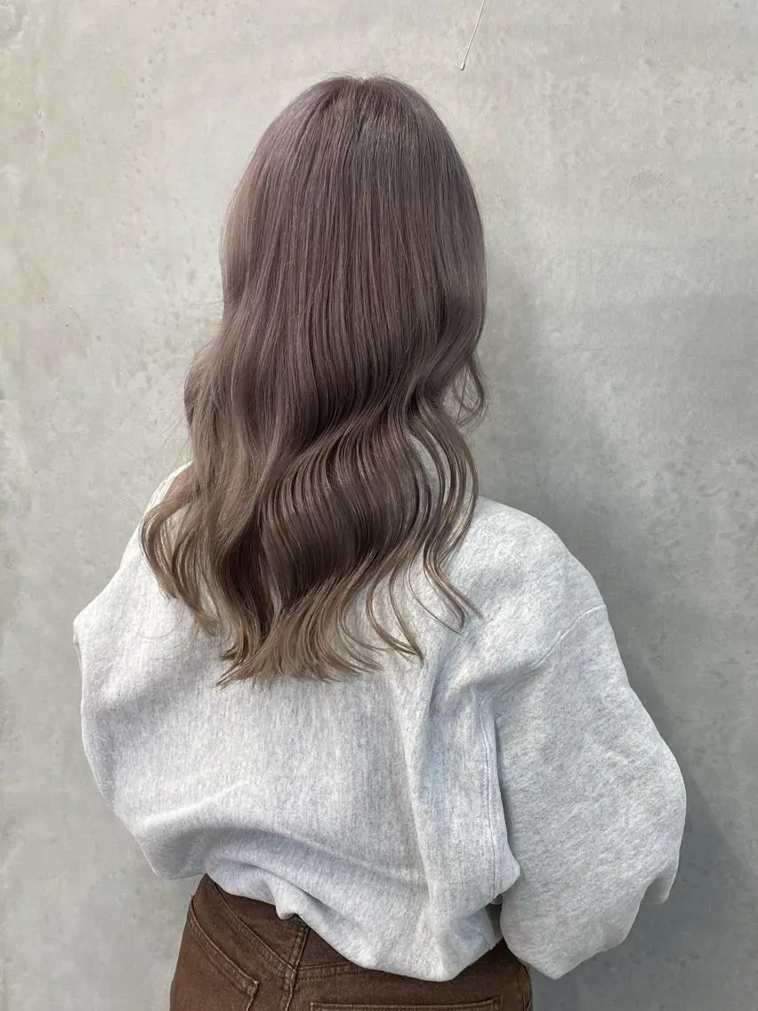 セミロング カラー ヘアアレンジ ブリーチダブルカラー 元町三宮/三ノ宮のヘアスタイル