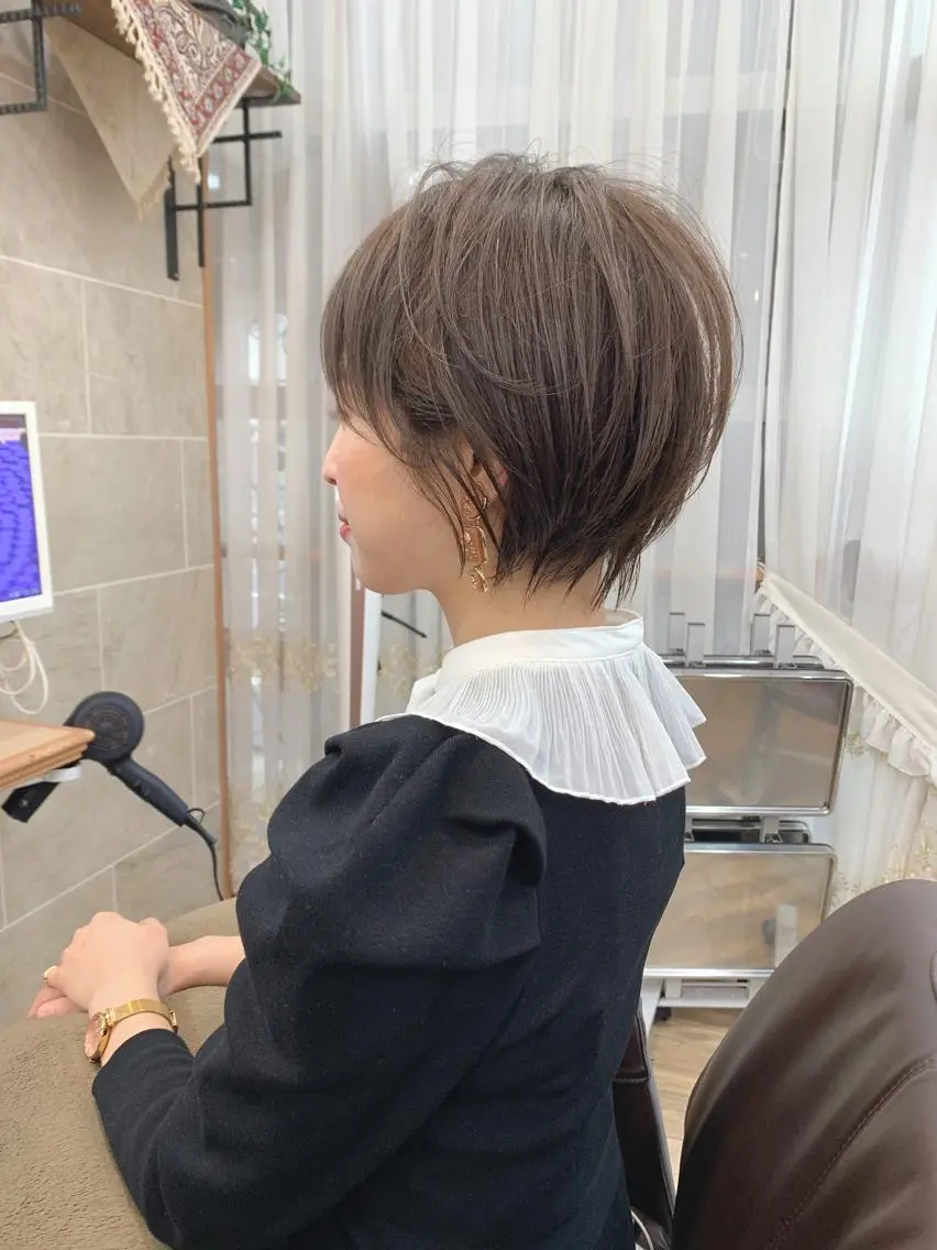 ショート カラー カット ヘアカラー トリートメント 平尾 拓也のヘアスタイル