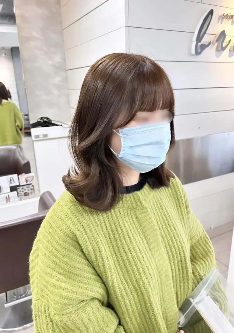 ミディアム ミディアムレイヤー レイヤーカット ヘアカラー 🫧艶髪カラー🫧 森本くるみのヘアスタイル