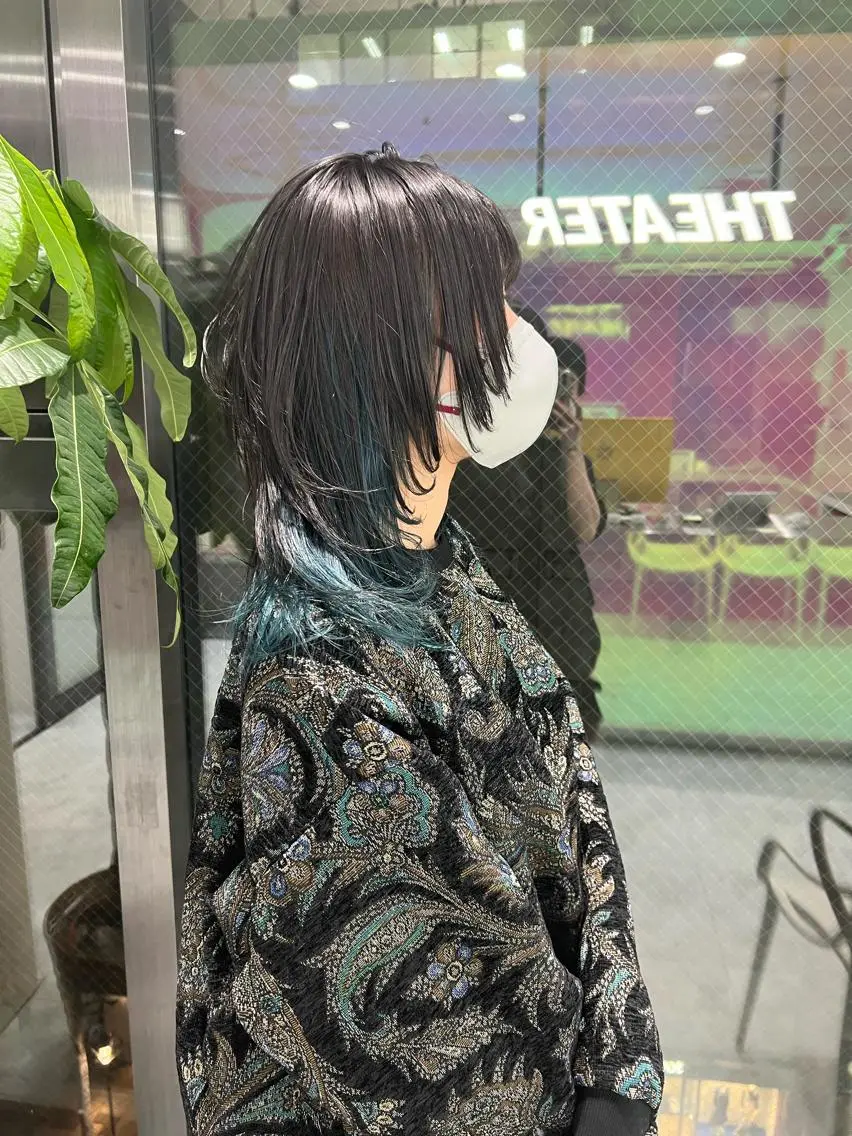ミディアム カラー パーマ ヘアアレンジ メンズ キッズ ネイル マツエク・マツパ アイブロウ メンズウルフカット レイヤーカット ウルフカット KANAMI 🌏のヘアスタイル