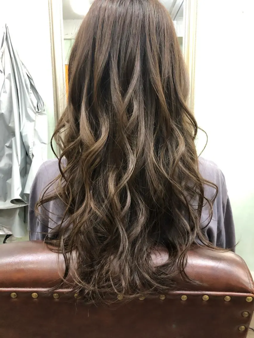 カラー 似合わせ×レイヤー× 髪質改善×t.yのヘアスタイル