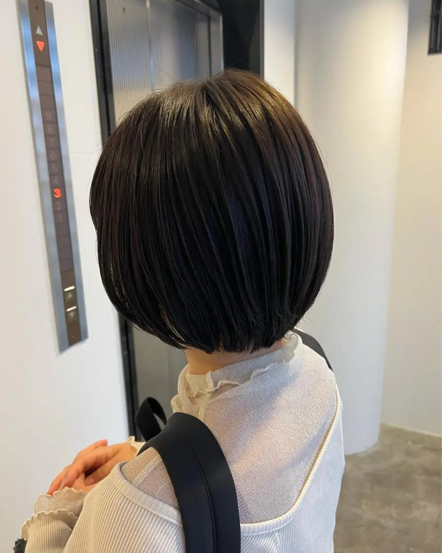 ショート 小顔カット カット 艶髪 透明感カラー 田中伶奈のヘアスタイル