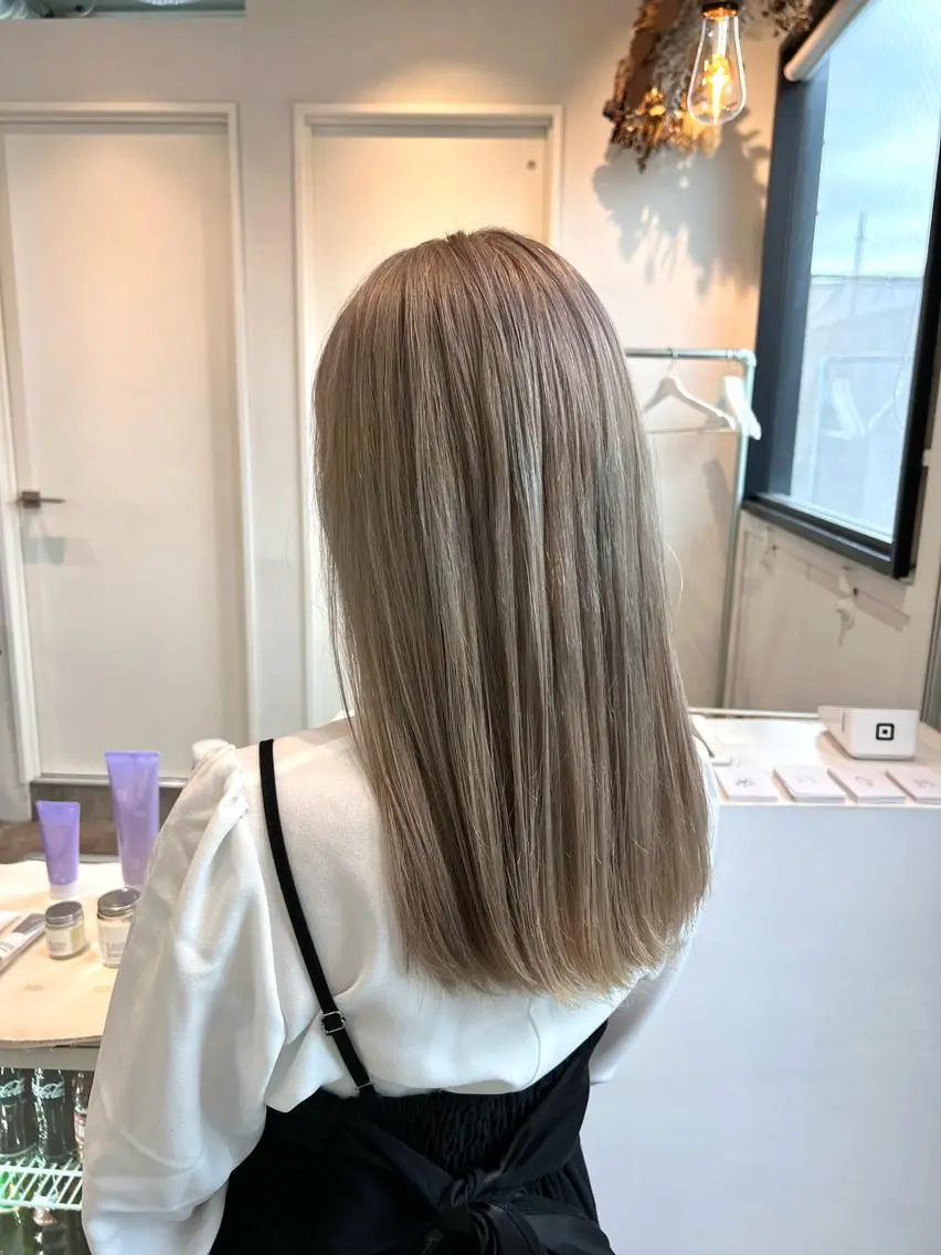 ロング カラー カット ヘアカラー トリートメント 松坂 真衣のヘアスタイル