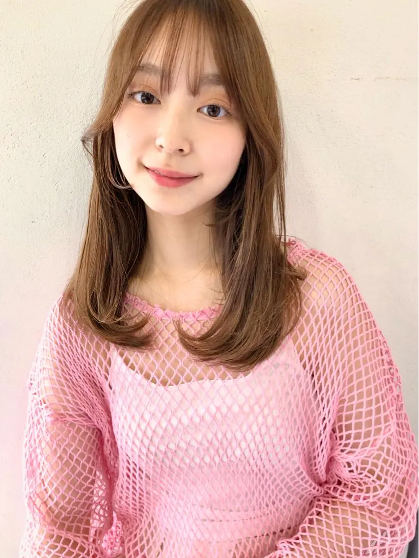 セミロング くびれヘア 顔周りカット 韓国風ヘア カット トレンドヘア🌿 chinariのヘアスタイル