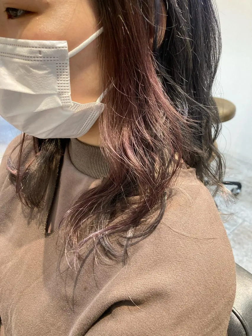 ミディアム カラー ブリーチ イヤリングカラー ピンクカラー カット ヘアカラー トリートメント 【女性指名No.1】 西口直子のヘアスタイル