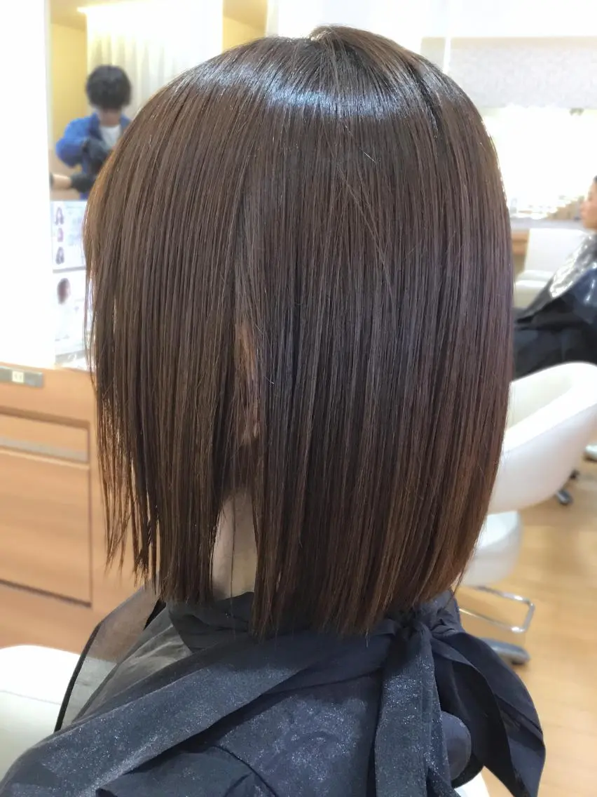ミディアム カラー 切りっぱなしボブ ボブ カット ヘアカラー トリートメント ボブ/透明感カラー 🤍永田真穂のヘアスタイル