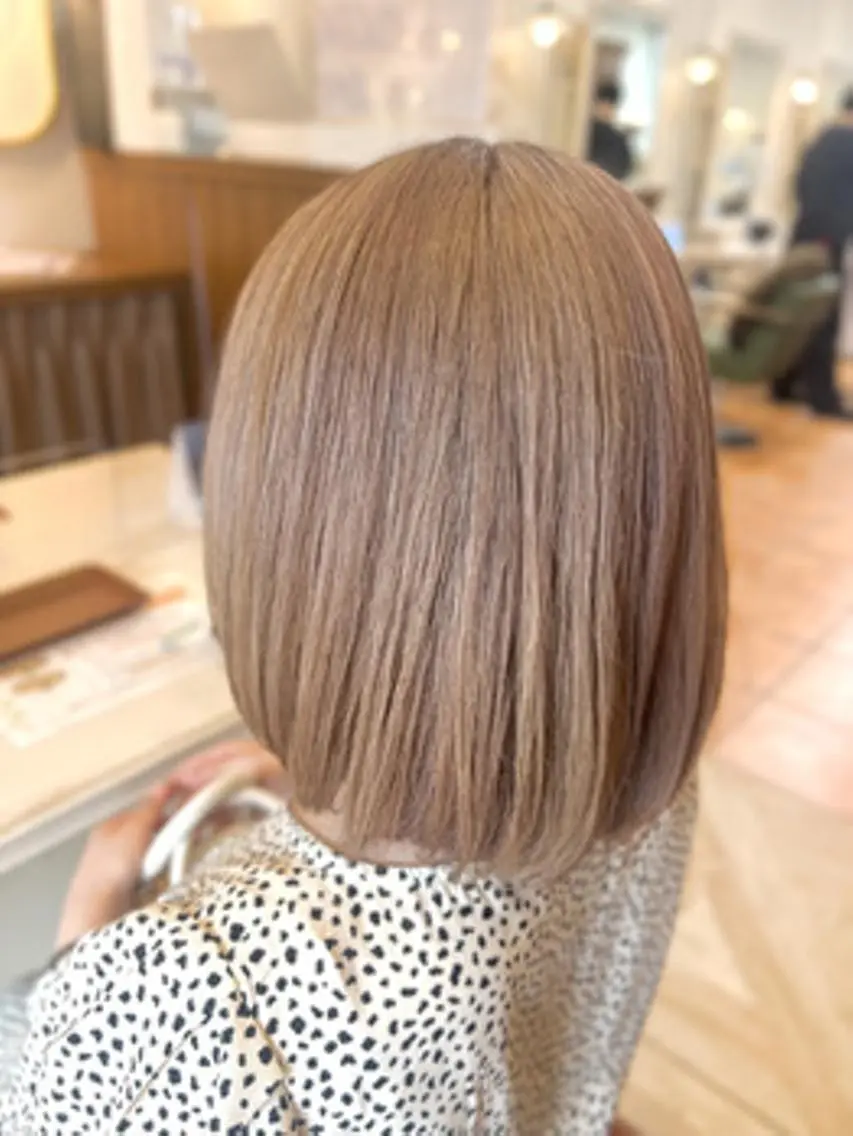 ショート ヘアカラー 荒牧 咲良のヘアスタイル