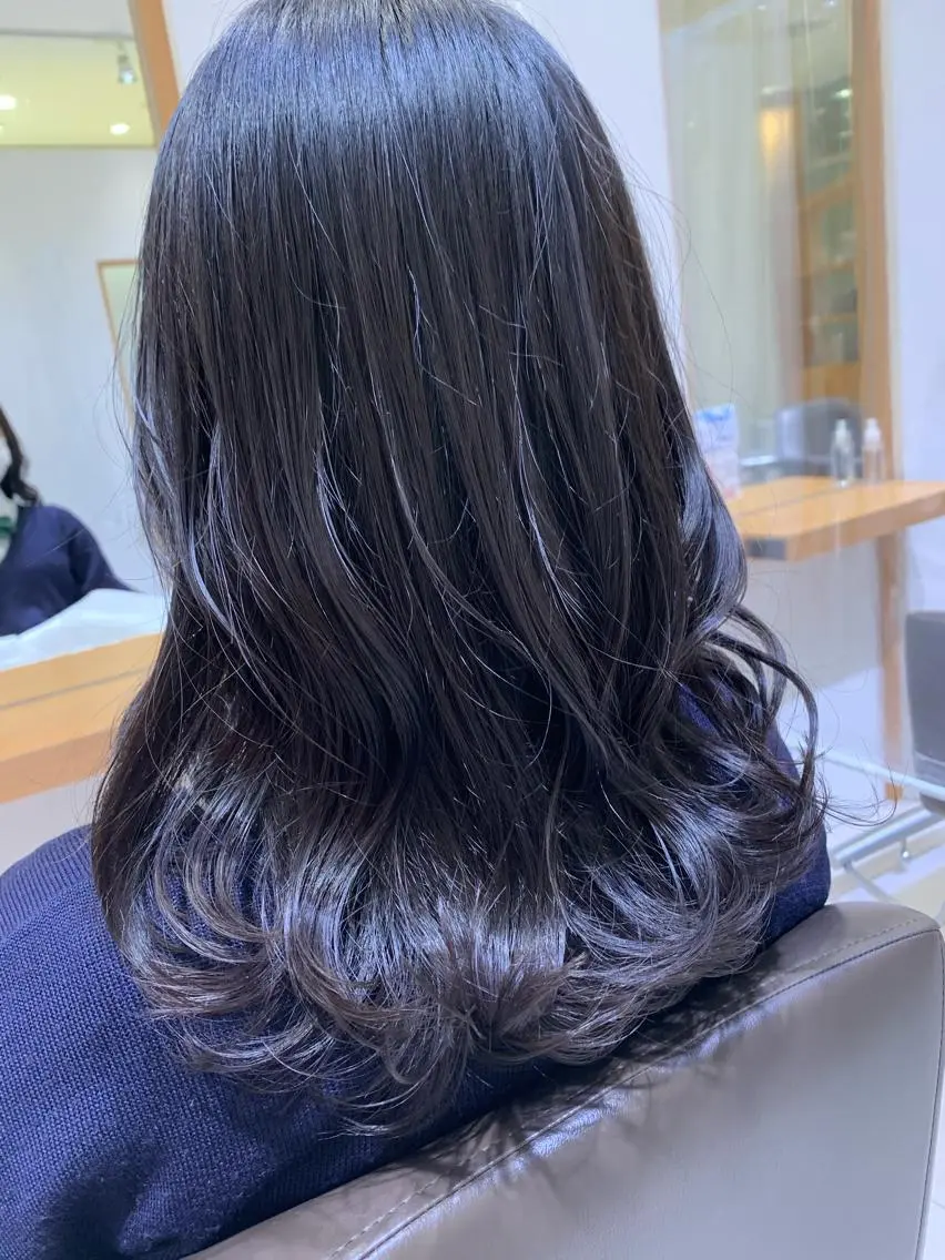 ミディアム ARMONY秋山輝也 コテ巻き風パーマ特化のヘアスタイル