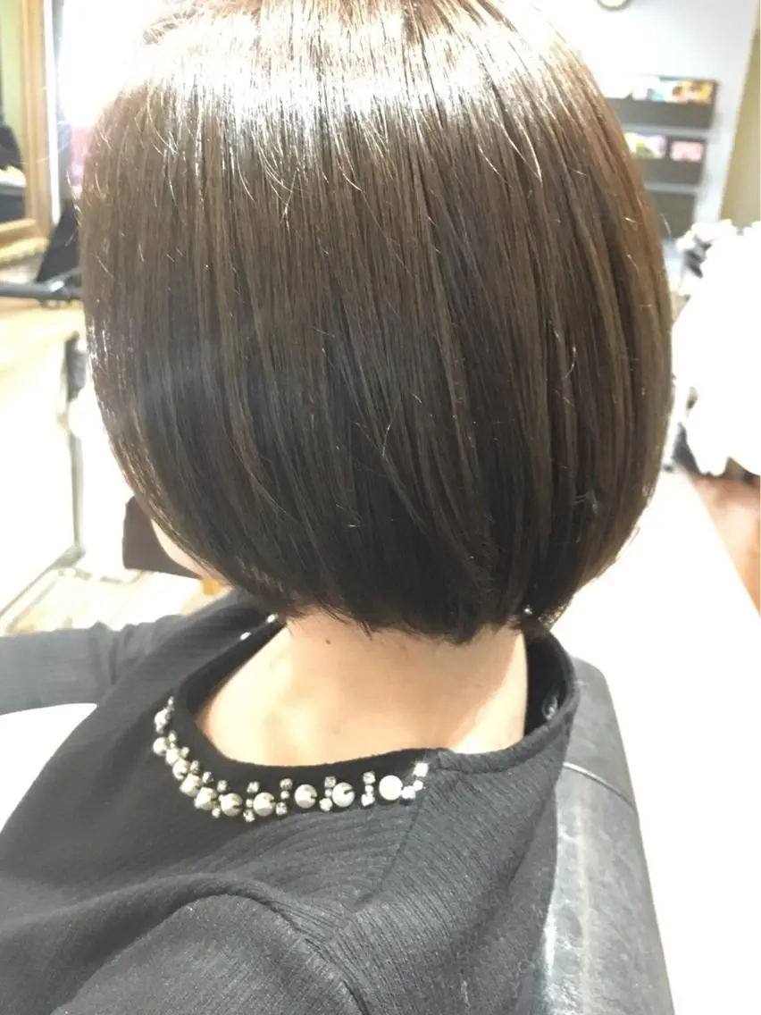 ショート カラー カット ヘアカラー パーマ 縮毛矯正 トリートメント ヘッドスパ 髪改善フェイスレイヤ YASUハッシカットのヘアスタイル