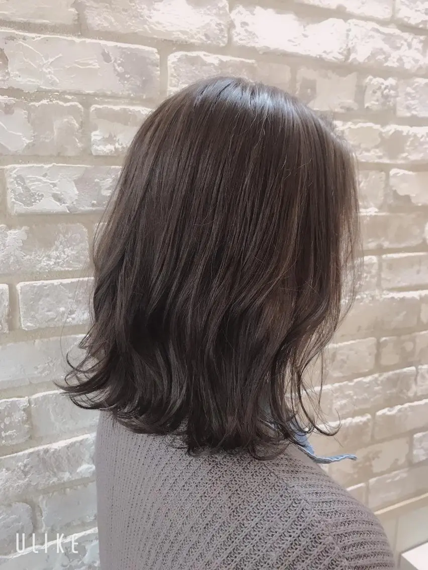 ミディアム アッシュ 🎨美大卒美容師🎨 まっきーのヘアスタイル