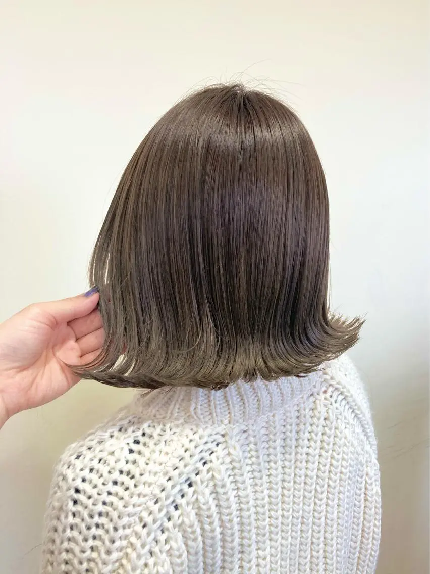 ミディアム ヘアカラー 梅山 美侑のヘアスタイル