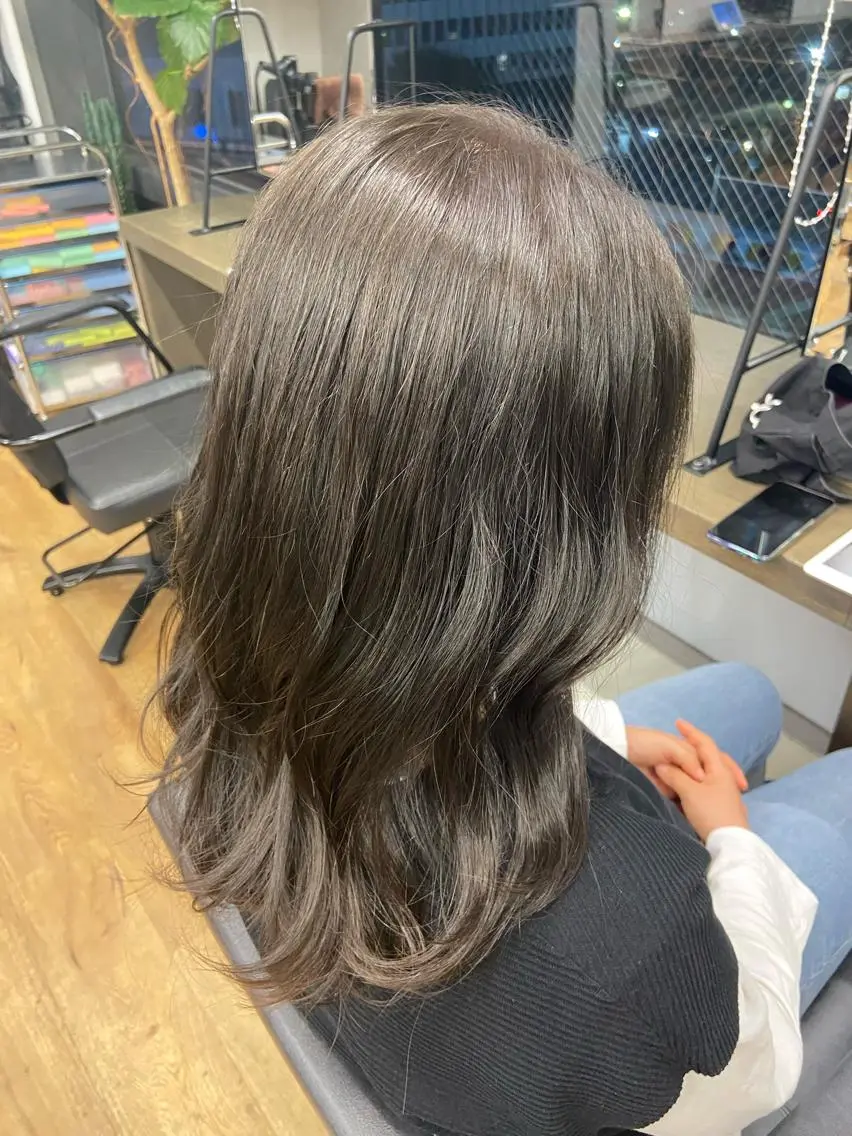 セミロング 🌷久保田 優🌷のヘアスタイル