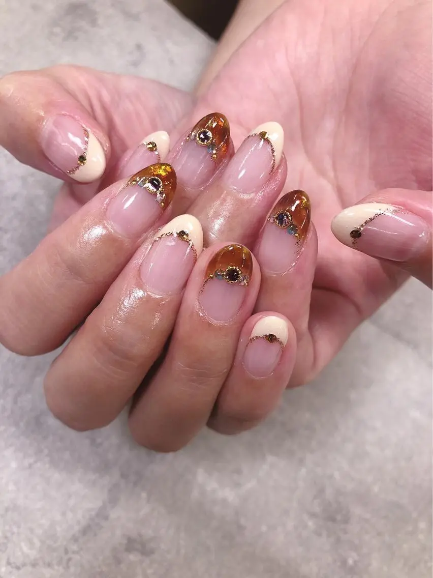 ネイル べっ甲ネイル フレンチネイル ハンドネイル ハンドケア FASTNAIL PLUS 新宿店のネイルデザイン