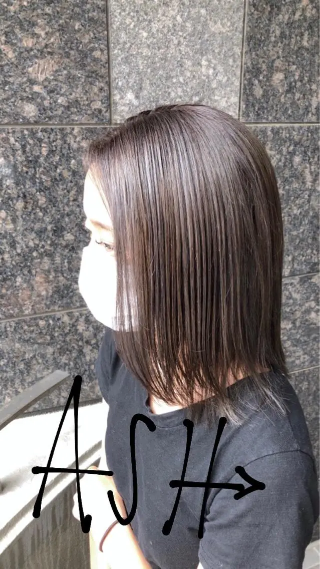 ミディアム アッシュ カラーアンドケアリタ kitamuuuのヘアスタイル