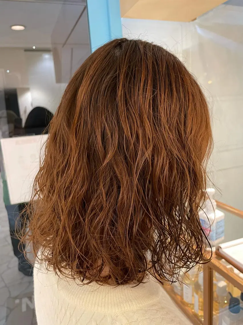 セミロング パーマ カット パーマ トリートメント 大石 陽菜のヘアスタイル