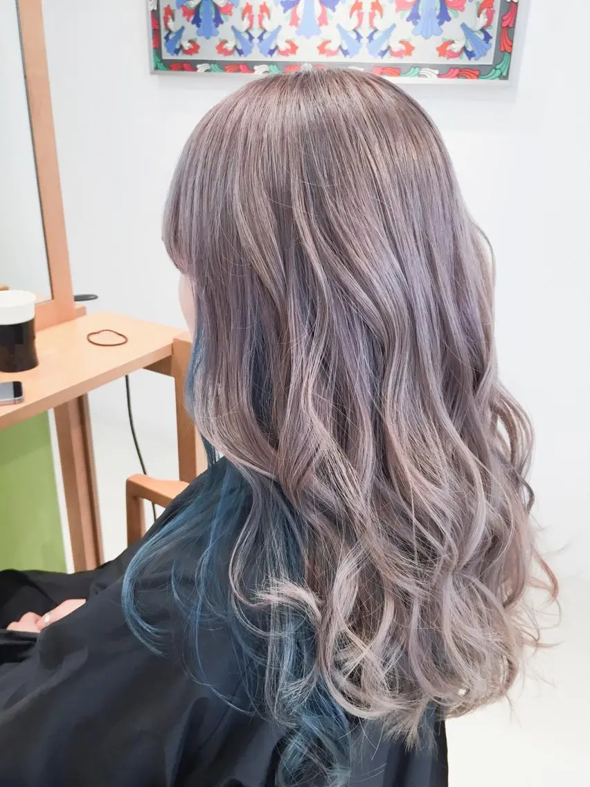 ミディアム カラー ブリーチ グレージュ モテ髪透明感❤️ デイズヘアカラーのヘアスタイル