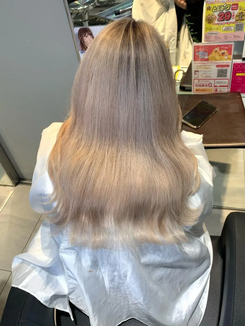 ロング カラー パーマ ヘアアレンジ メンズ キッズ ネイル マツエク・マツパ 酸性ストレート 髪質改善大槻勇樹のヘアスタイル