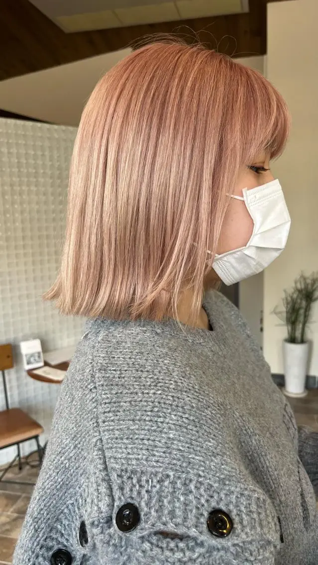 ショート カラー 中村 友香のヘアスタイル