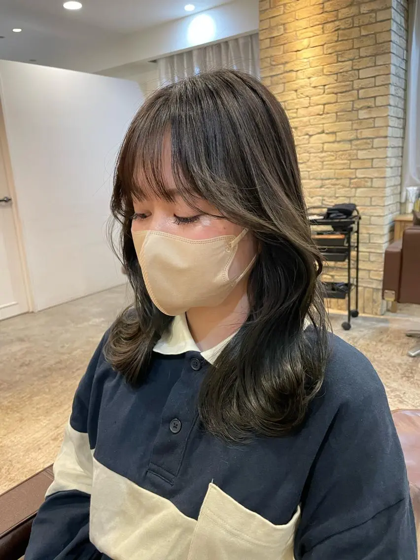 ミディアム カラー くびれヘア 韓国風ヘア カット ヘアカラー トリートメント 髪質改善特化 🫧松野力也のヘアスタイル