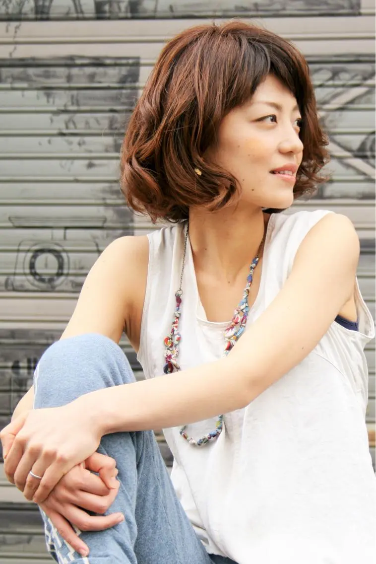 ミディアム 小松 真唯子のヘアスタイル