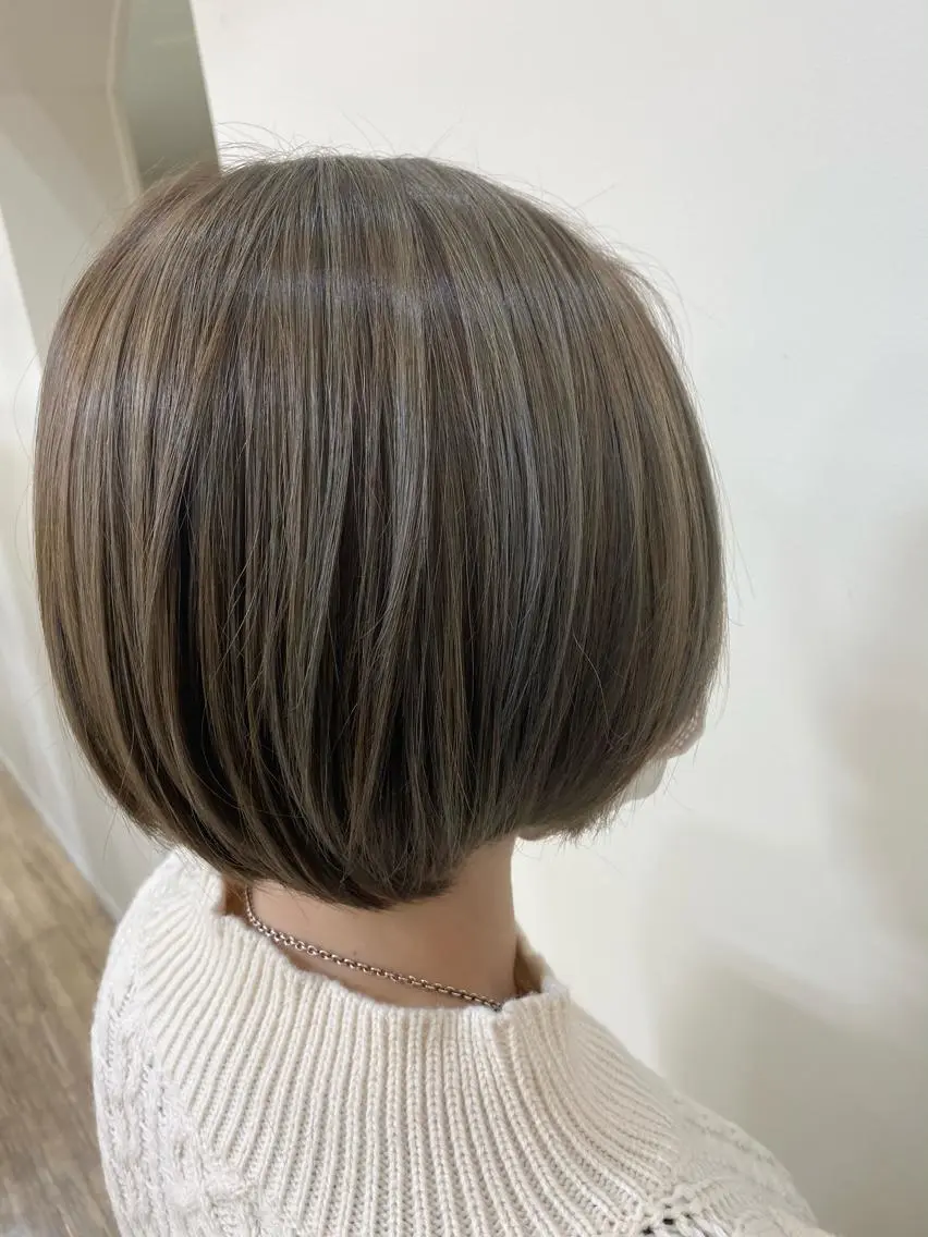 カラー SALOWIN栄 高須大貴のヘアスタイル