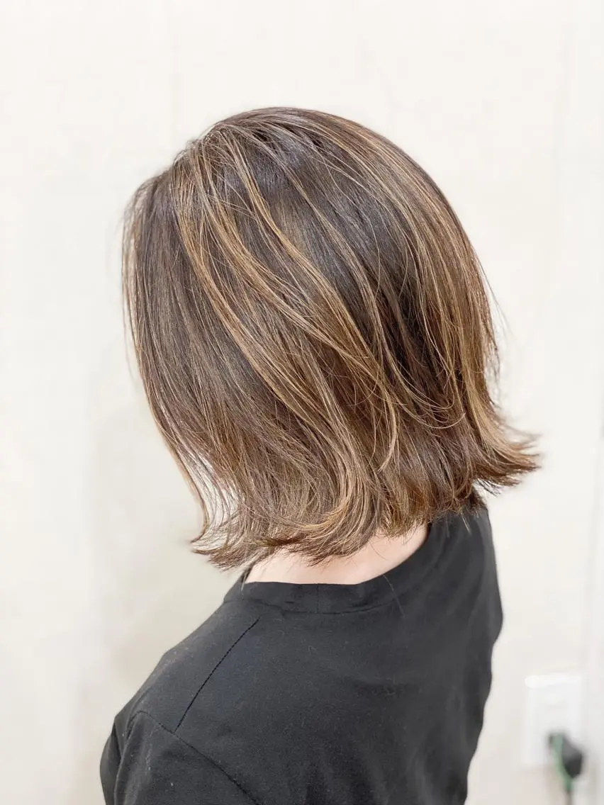 ショート カラー 前下がりボブ ボブ カット ヘアカラー トリートメント 森下 友 Dio...池袋のヘアスタイル