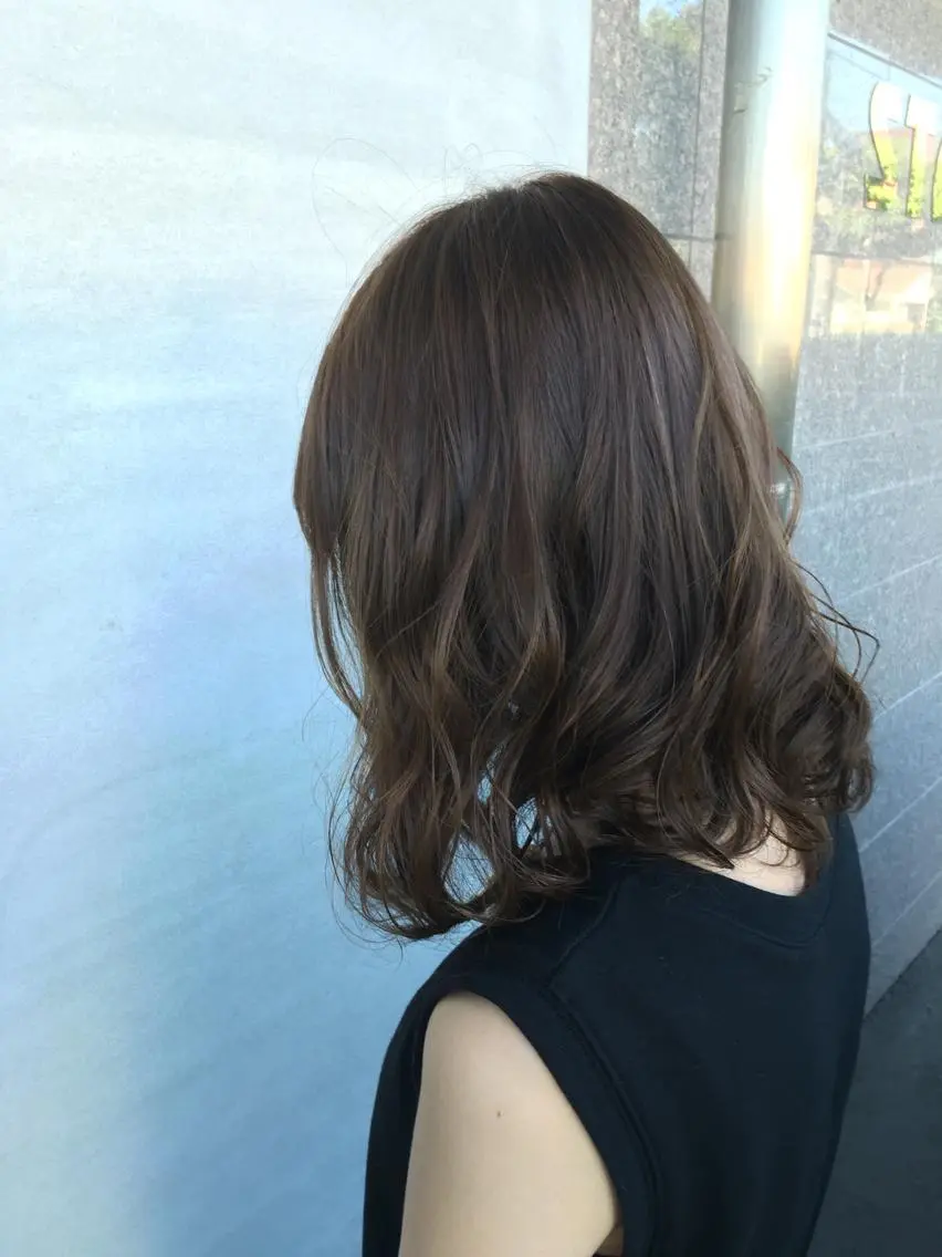 カラー アッシュ ベージュカラー mu ku.のヘアスタイル