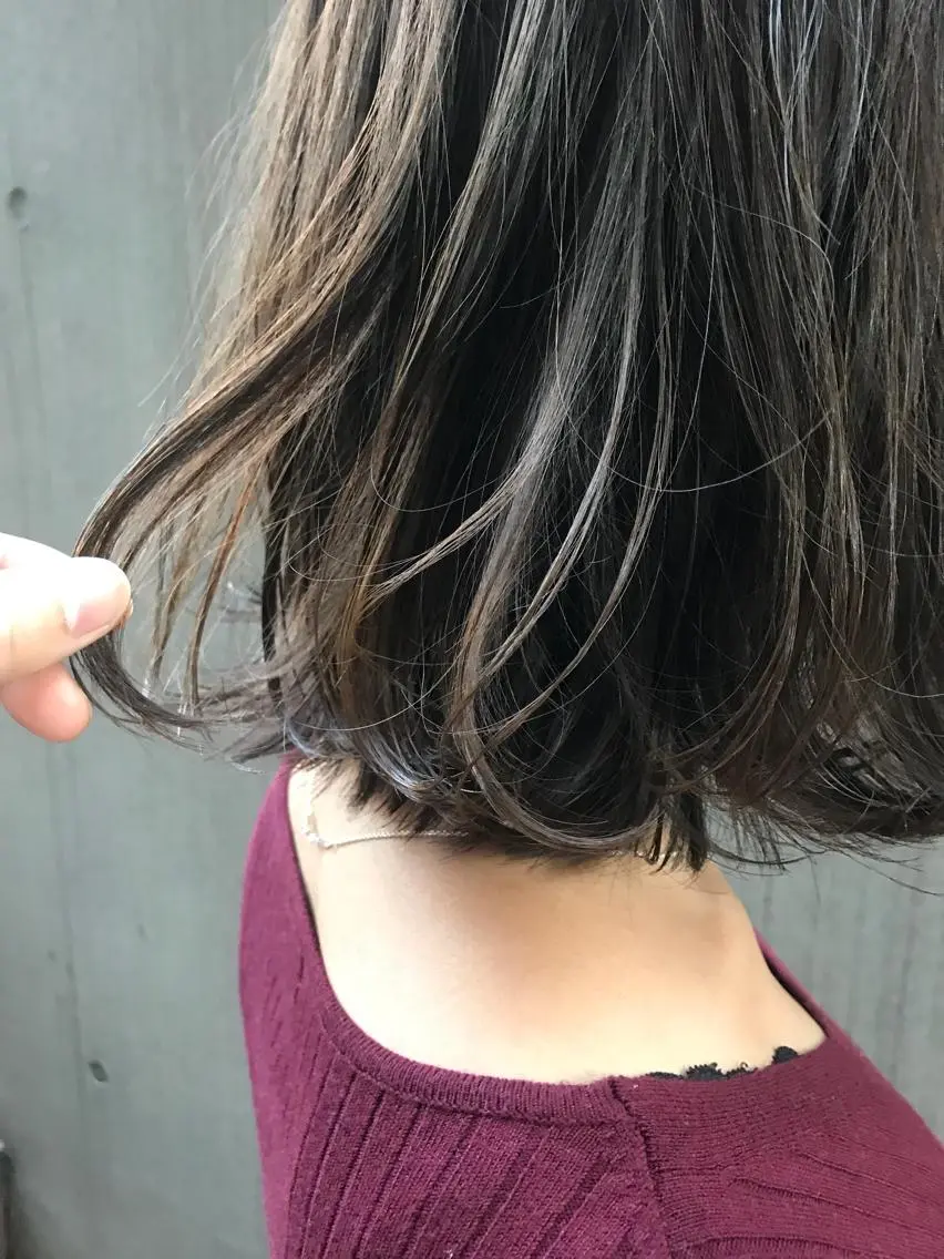 ショート カラー パーマ ヘアアレンジ グレージュ ヘアカラー トリートメント 松田 亮葉のヘアスタイル