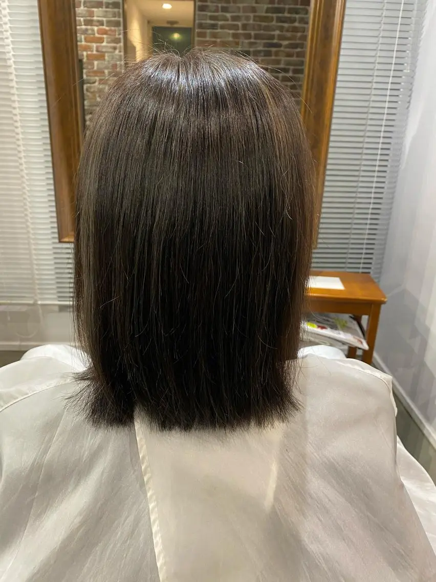 ミディアム カラー ハイライトカラー ハイライト 沖田 舞衣のヘアスタイル