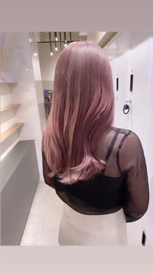 ミディアム ラベンダーベージュ ピンクラベンダー 石山 洸平のヘアスタイル
