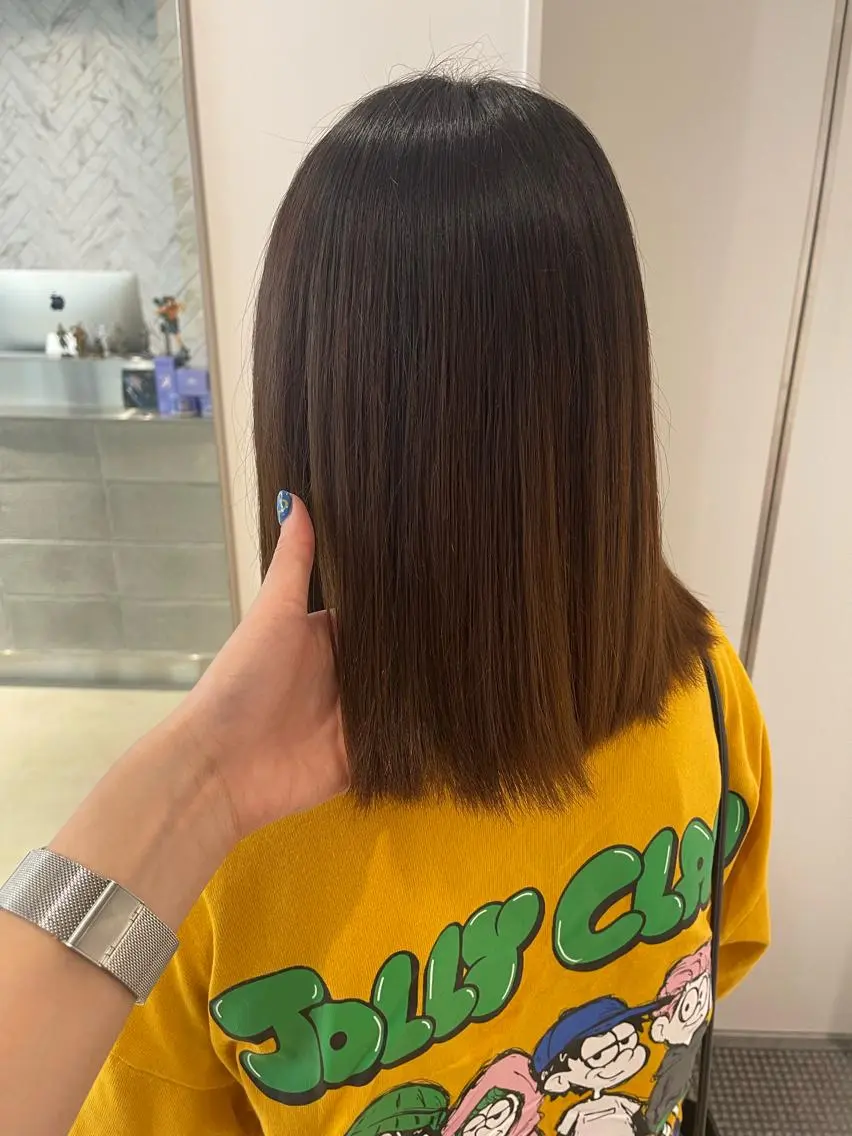 ミディアム カット 縮毛矯正 店長 MANAMI 艶カラー／骨格ボブのヘアスタイル