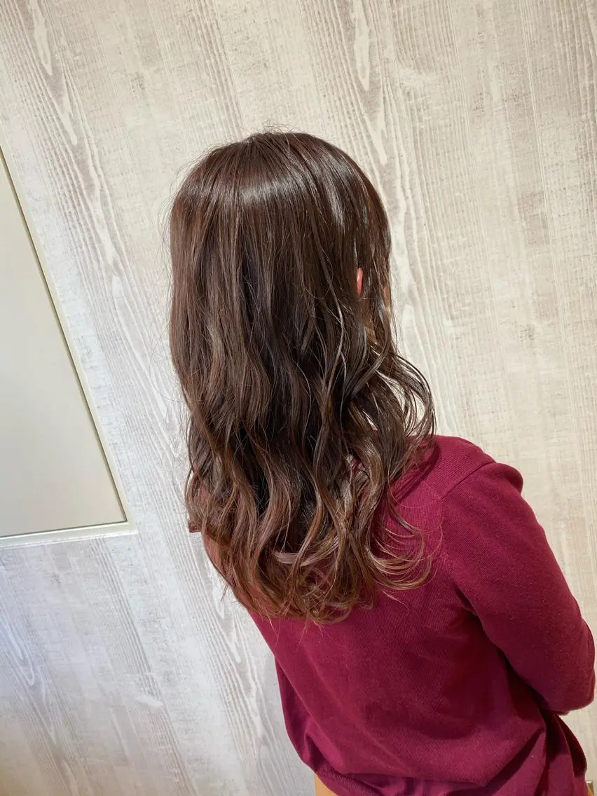 セミロング カラー グラデーションカラー ピンクカラー カット ヘアカラー トリートメント Kazu .Kのヘアスタイル