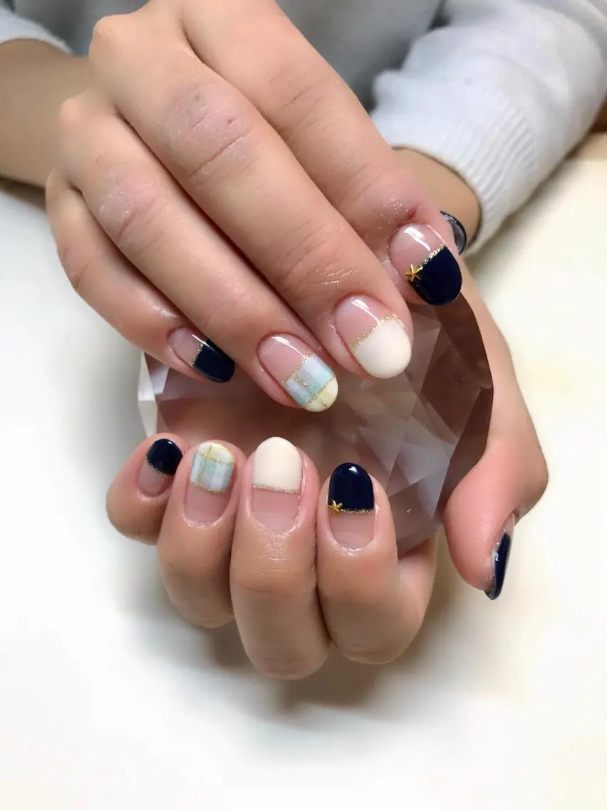 ネイル 春ネイル ハンドネイル 'mm  (ミリ) ＭＡＮＡＭＩのネイルデザイン