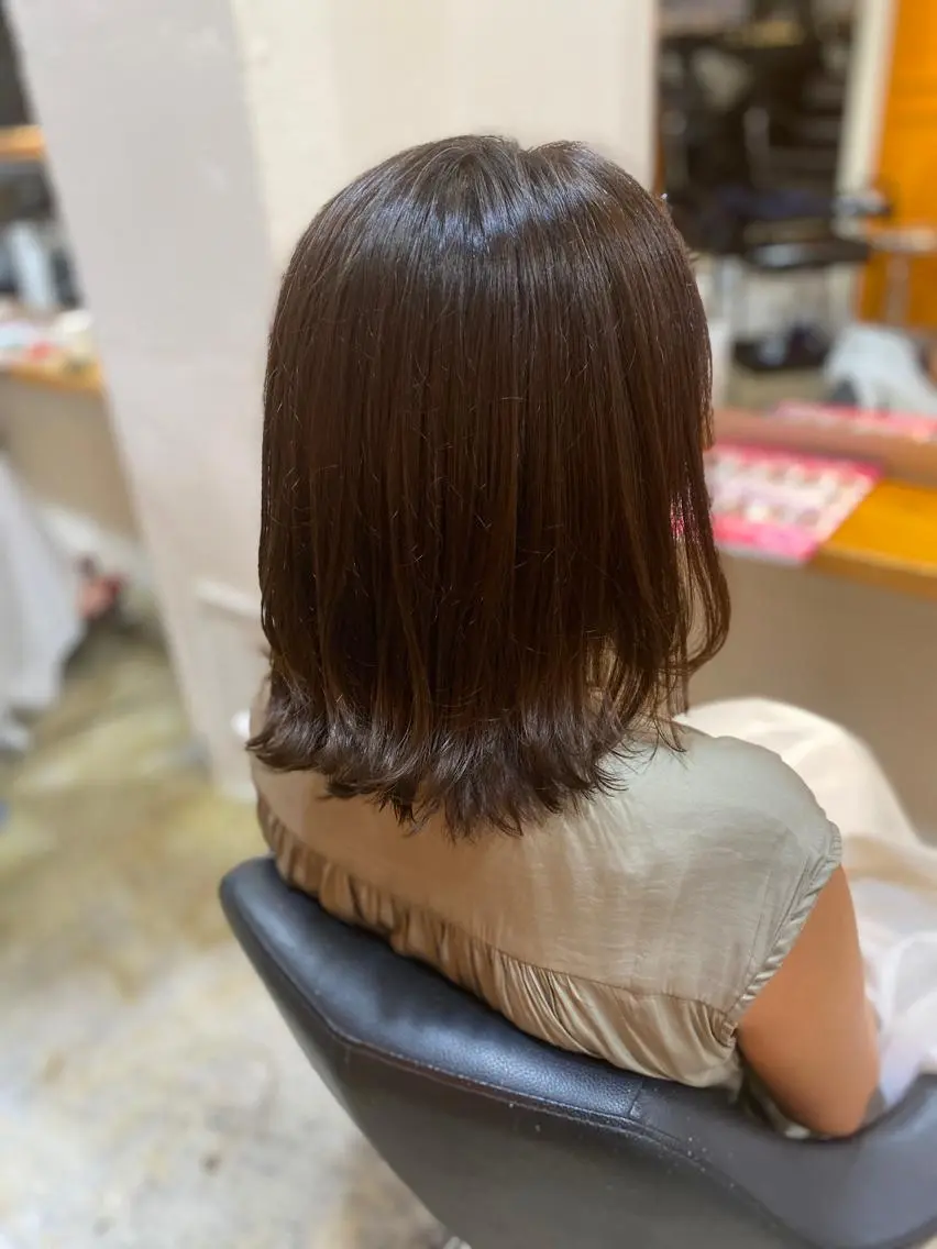 ショート カラー カット ヘアカラー トリートメント MIOベージュカラー 柔らかいカラーのヘアスタイル