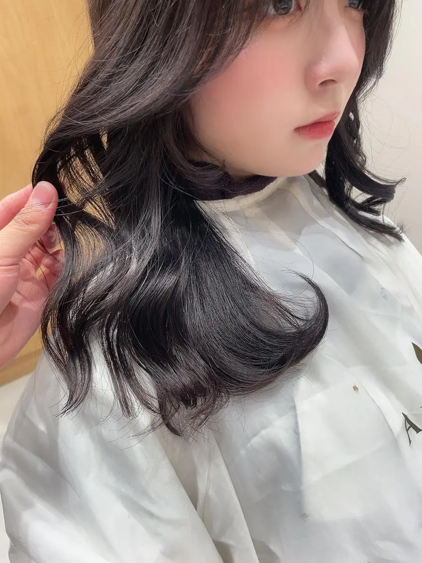 セミロング カラー ヘアアレンジ カット ヘアカラー トリートメント レイヤーカット/透明 感カラー🐬永井瑠栞のヘアスタイル