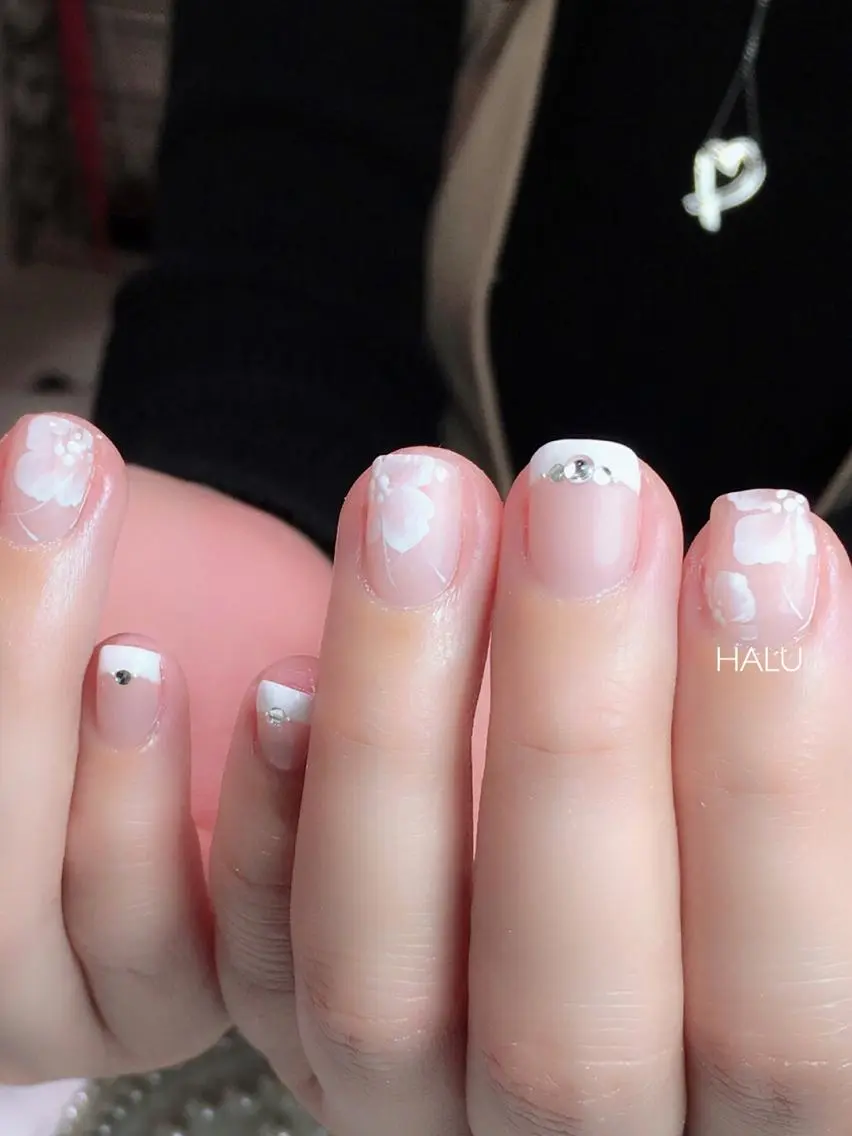 ネイル フレンチネイル 春ネイル HALU ハルのネイルデザイン