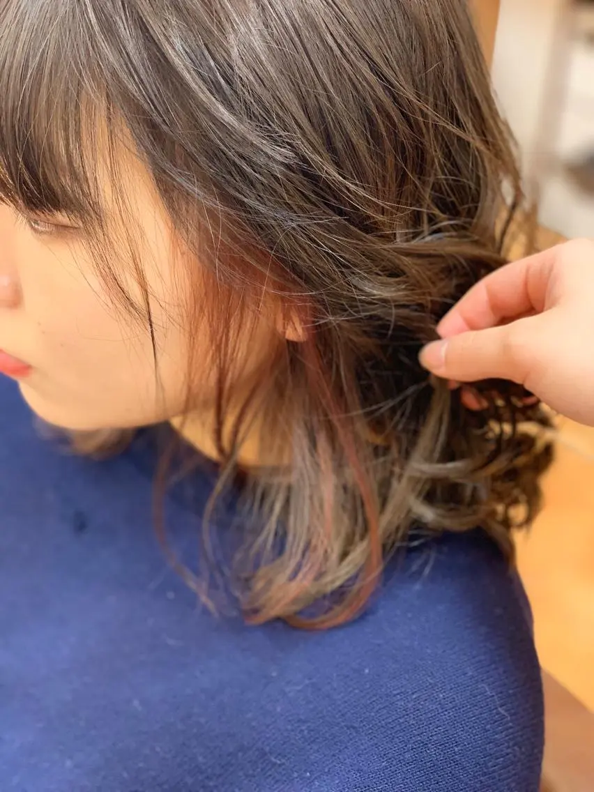 ミディアム カラー ミディアムパーマ アディクシーカラー アッシュ ブリーチ イルミナカラー ヘアカラー ヘアセット 髪質改善✨縮毛矯正 美髪担当・大西真奈のヘアスタイル