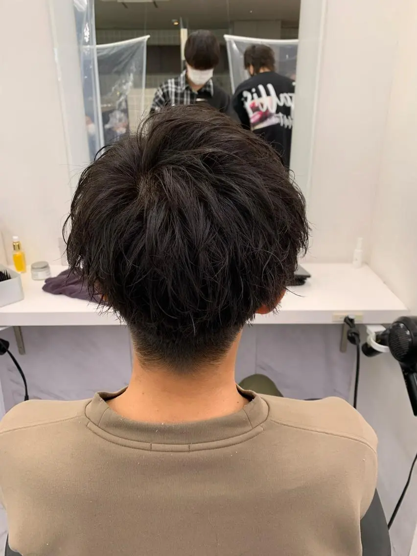 ショート カラー パーマ メンズ メンズパーマ特化 TAIGAのヘアスタイル