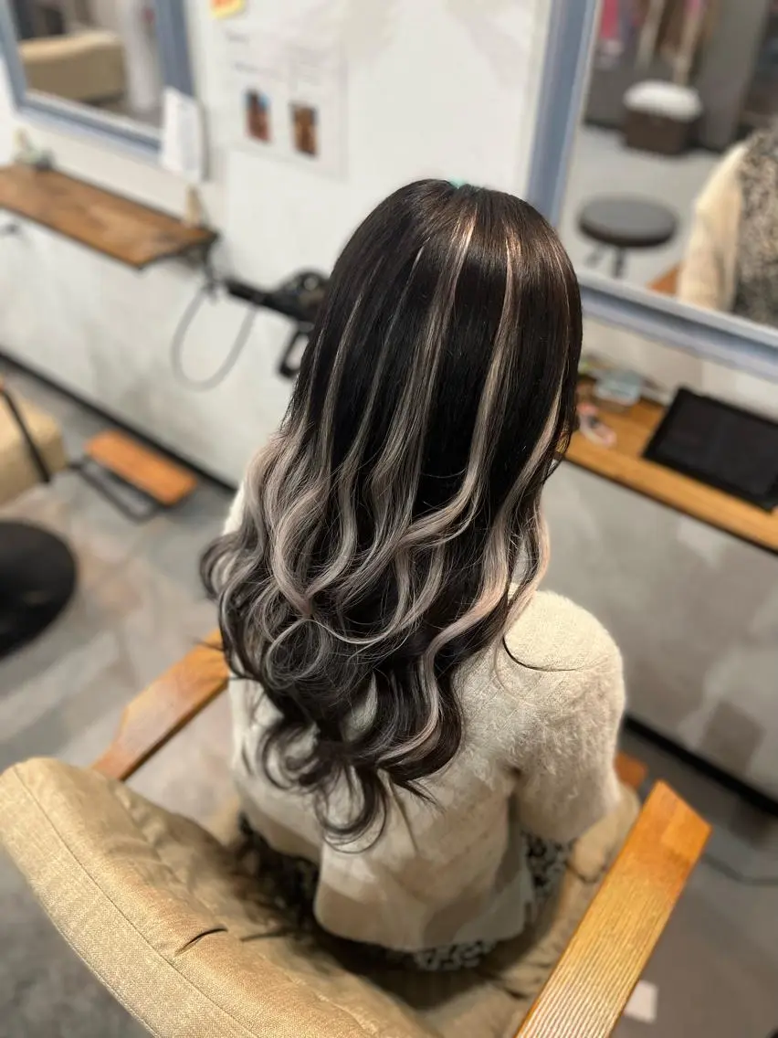 ロング エクステ ハイライト カット エクステ Sherry大国町 HIKARUのヘアスタイル
