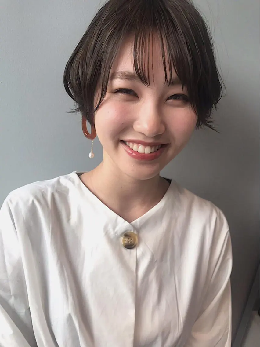 ショート カラー ショートヘア lani ブリーチ /ダブルカラーのヘアスタイル