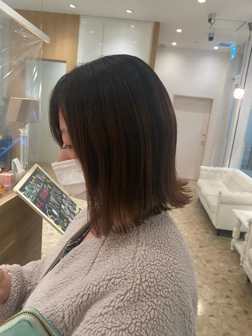 ショート カラー 切りっぱなしボブ ベージュカラー ハイトーンカラー インナーカラー ピンクカラー 🌿レイヤー/ブリー チ/🌿JINのヘアスタイル