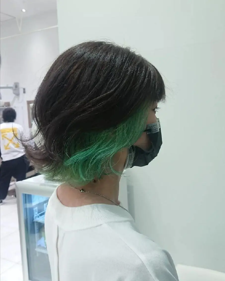 ショート カラー ブリーチ ケアブリーチ インナーカラー あらげ 🌈推しカラー🌈ᵕのヘアスタイル