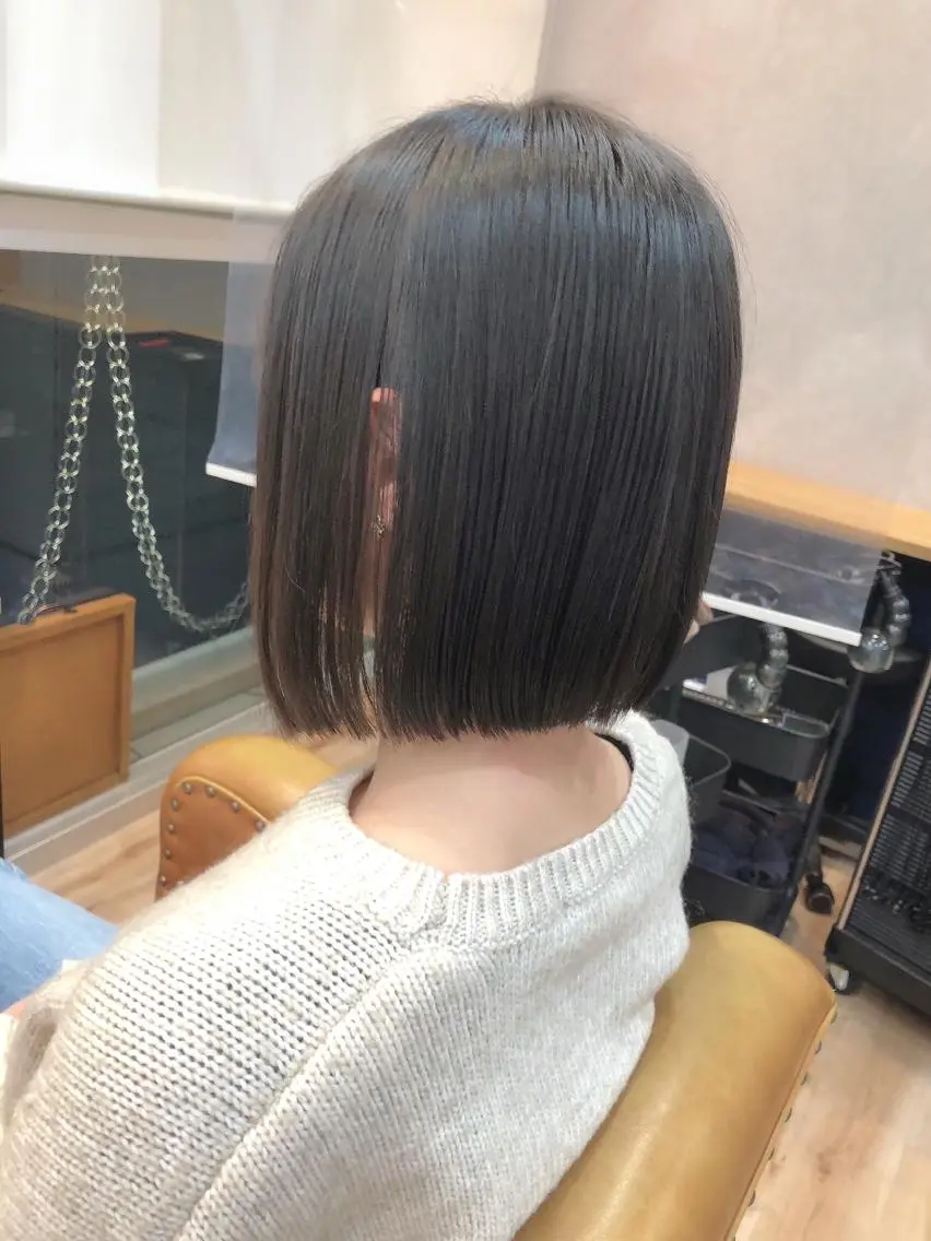 ショート ボブ 杉野 凜のヘアスタイル