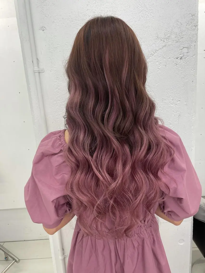 ロング ヘアカラー エクステ 家田 竜のヘアスタイル