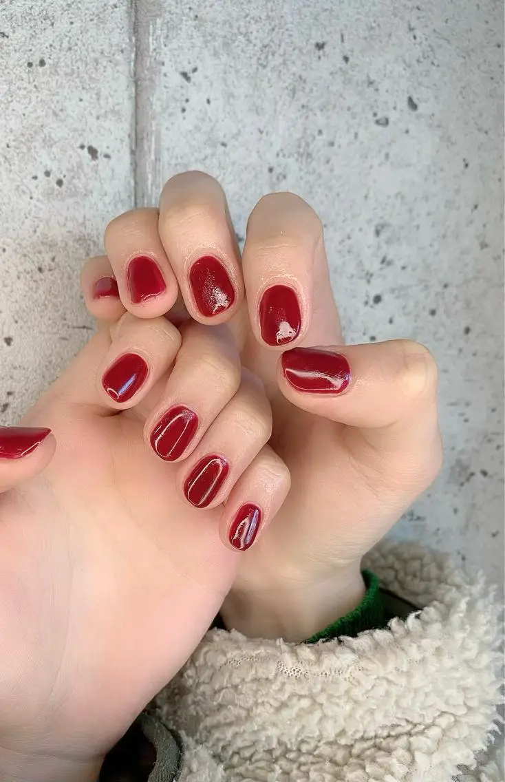 ネイル ボルドー オフィスネイル ワンカラーネイル 赤色 ショートネイル Nail Salon　Ｋのネイルデザイン