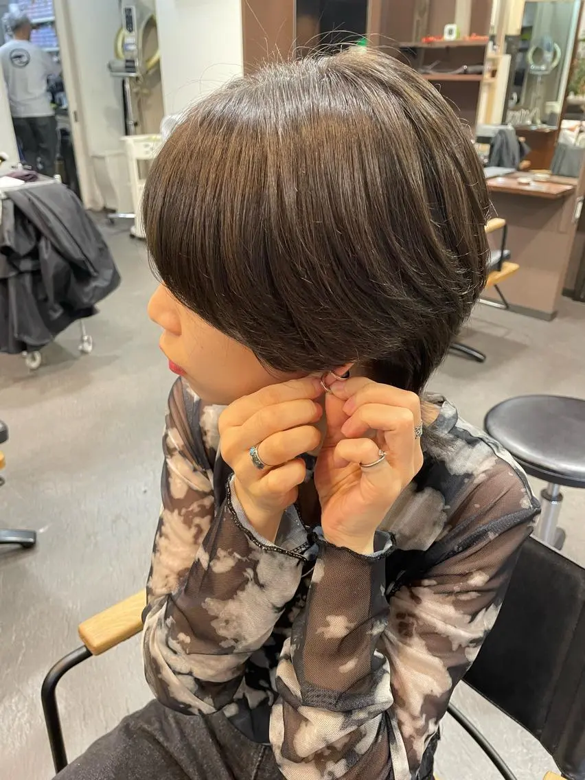 ショート カラー カット ヘアカラー トリートメント 月200名以上担当 六甲徒歩30秒のヘアスタイル