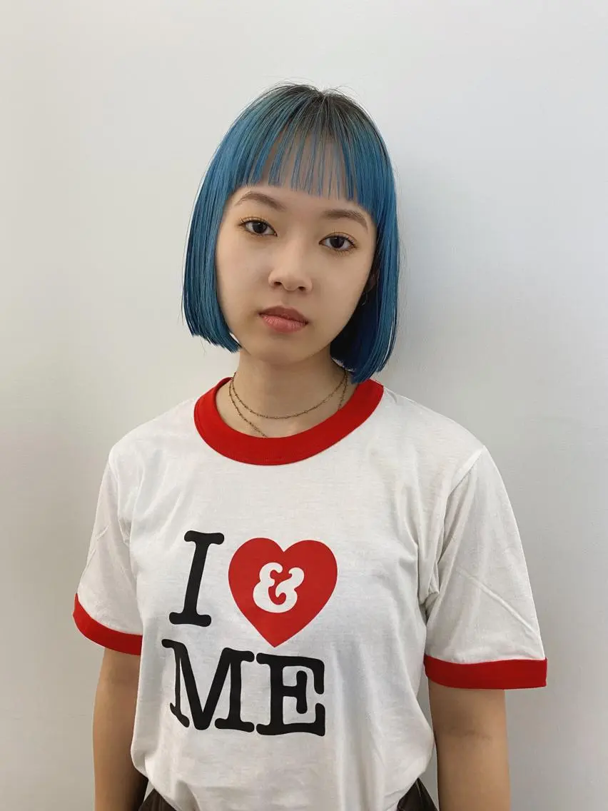ショート カラー ブルーカラー 大石 沙季のヘアスタイル