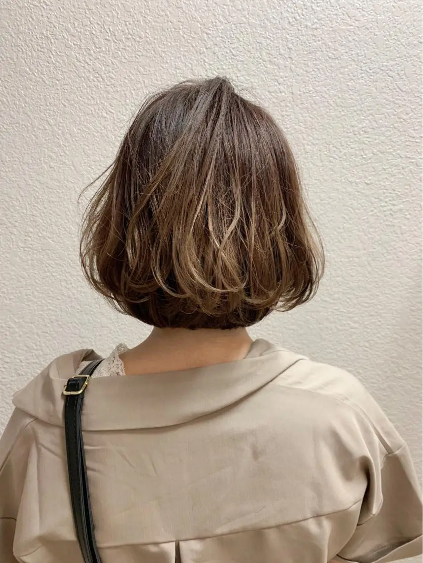 ショート カラー 切りっぱなしボブ ショートボブ ハンサムショート 黒髪 透明感カラー カット ヘアカラー ケアカラー×髪質改善 🌙OKUBO🌙のヘアスタイル