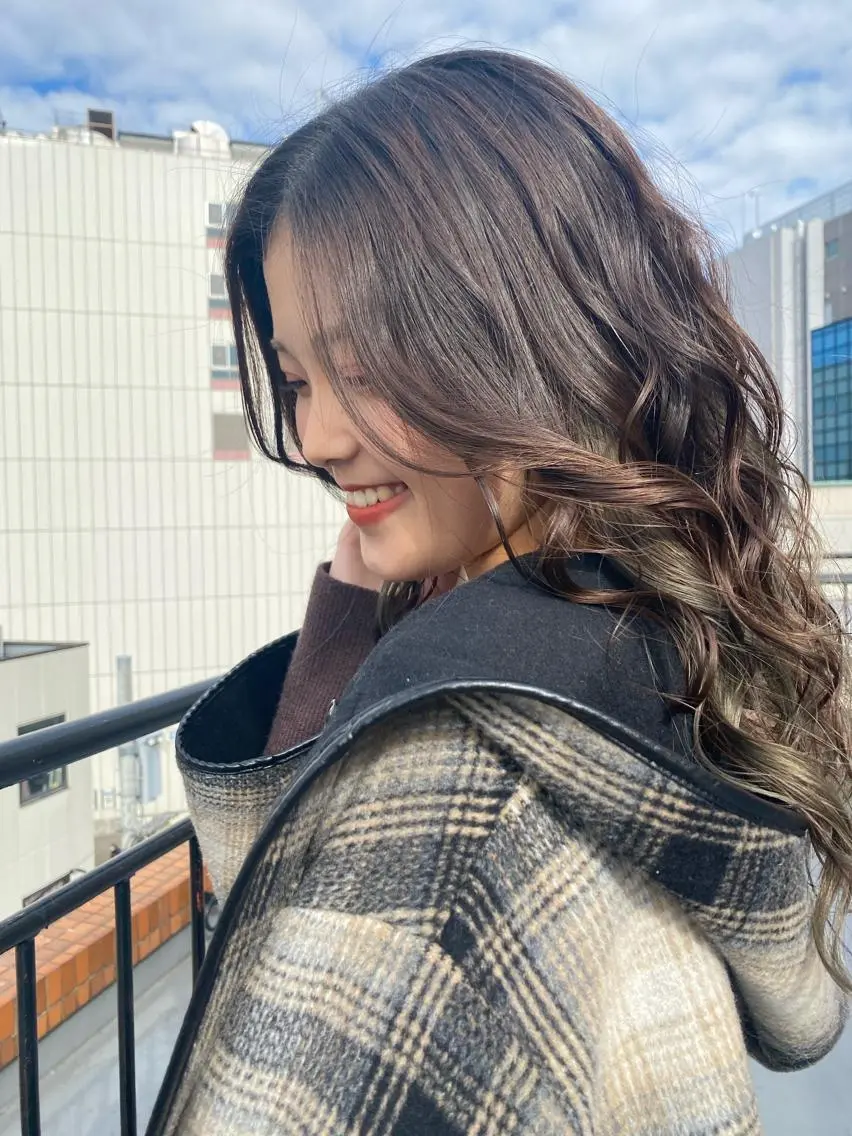 ロング カラー ヘアアレンジ 🪽髪質改善矯正 🤍MIU🤍のヘアスタイル