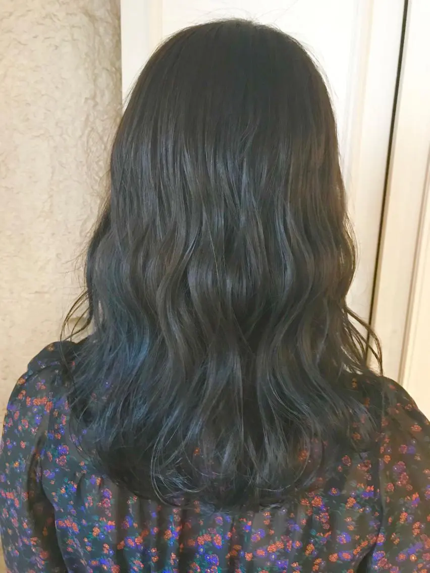 ミディアム カラー ブルーカラー ブルーグレー 髪質改善カラー/艶髪 LISAのヘアスタイル